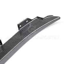 Load image into Gallery viewer, 2020-2021 Shelby GT500 Carbon Fiber Rear Splash Guards