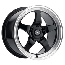 Load image into Gallery viewer, 18x10 Forgestar D5 Gloss Black w/ Machined Lip 5x114.3 ET42 BS7.1