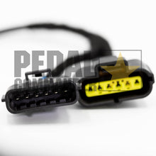Load image into Gallery viewer, Pedal Commander For Chrysler 200 (2011-2014)