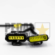 Load image into Gallery viewer, Pedal Commander For Dodge Charger (2006-2006)